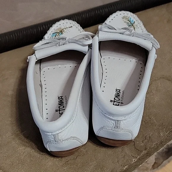 Minnetonka Sz 7 - Picture 2 of 8